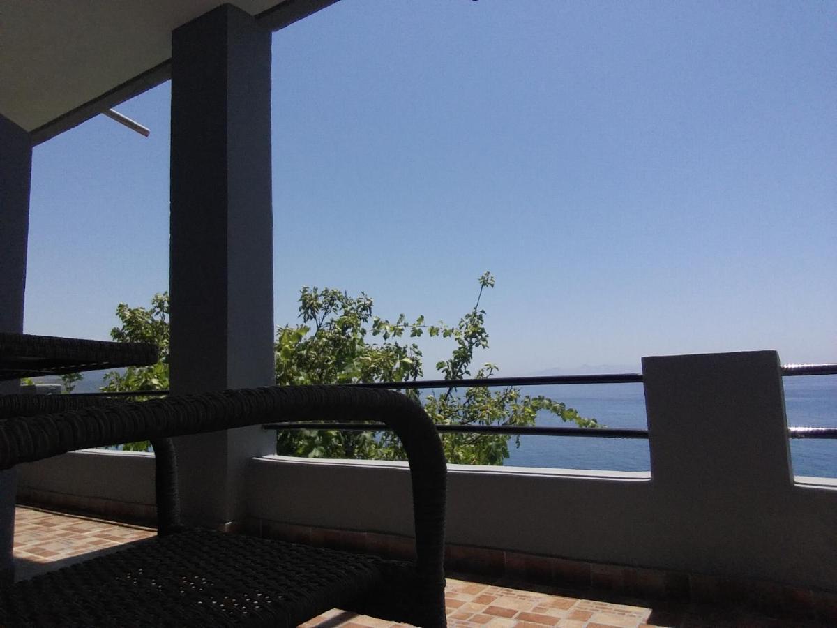 Blue View Hotel Qeparo Exterior photo