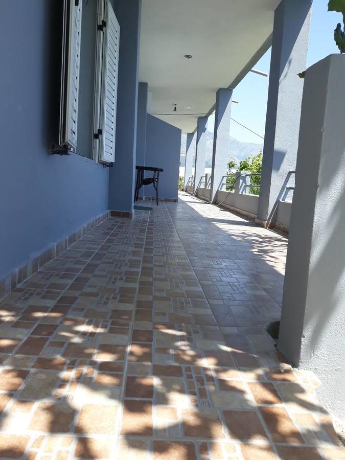 Blue View Hotel Qeparo Exterior photo